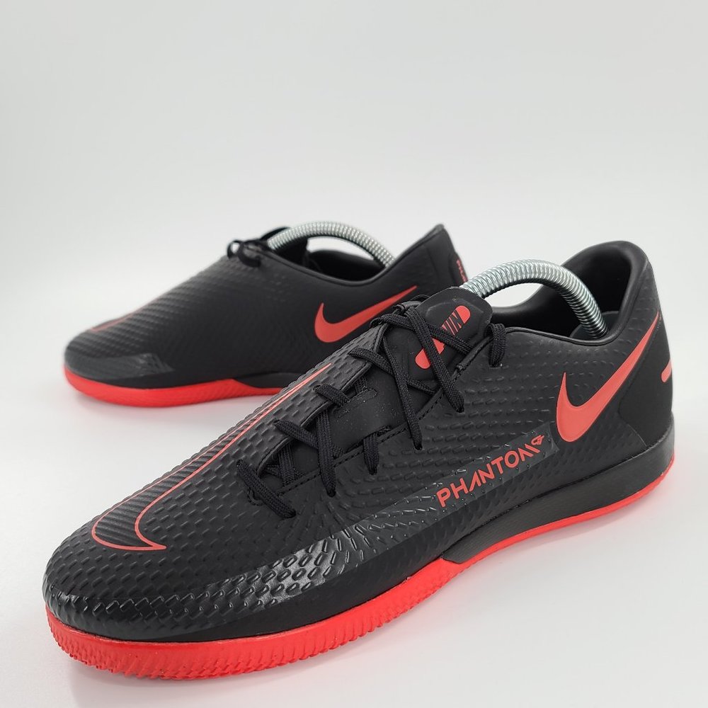Nike Phantom GT Academy IC Soccer Shoes
